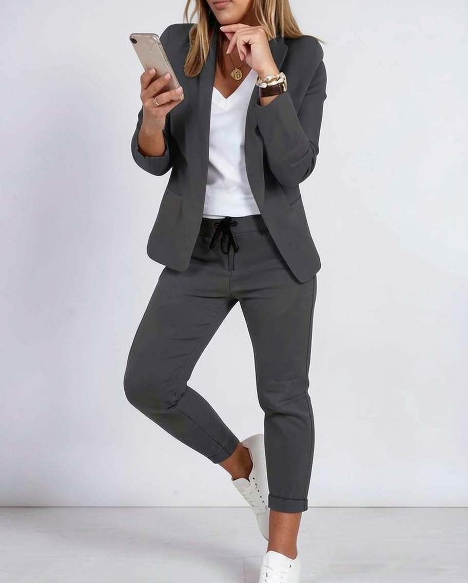 Chic Tailored Blazer and Jogger Pants Set for Women