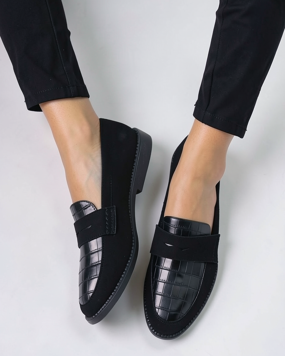 Chic Crocodile Texture Black Loafers for Women